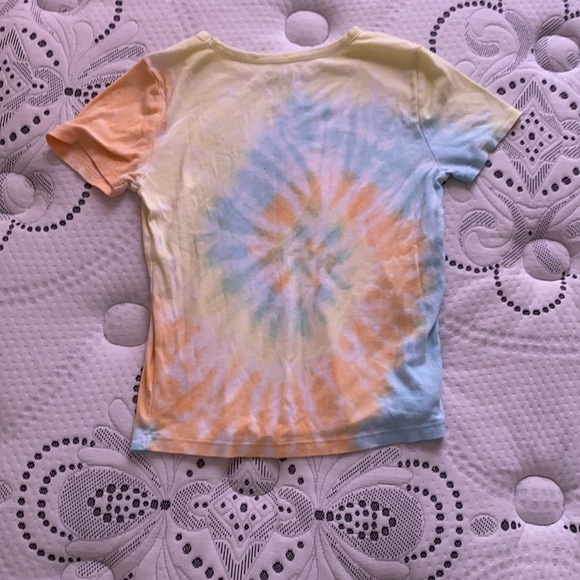 Shirt - Picture 2 of 3